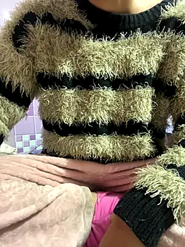 Snapshot of Sandhya_77 chatting on 12-23-25, 06:00 Sandhya 77 online show from 12-23-25, 06:00