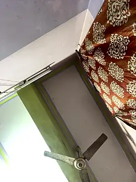 Snapshot of Sandhya_77 chatting on 01-06-26, 05:33 Sandhya 77 online show from 01-06-26, 05:33