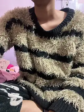 Snapshot of Sandhya_77 chatting on 01-19-26, 06:06 Sandhya 77 online show from 01-19-26, 06:06