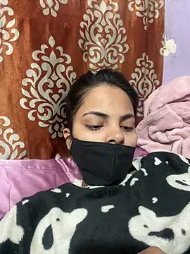 Snapshot of Sandhya_77 chatting on 02-10-26, 06:39 Sandhya 77 online show from 02-10-26, 06:39