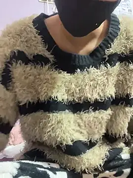 Snapshot of Sandhya_77 chatting on 02-19-26, 05:58 Sandhya 77 online show from 02-19-26, 05:58