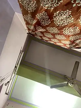 Snapshot of Sandhya_77 chatting on 03-02-26, 06:36 Sandhya 77 online show from 03-02-26, 06:36