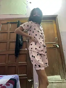 Snapshot of Sandhya_77 chatting on 03-07-26, 06:43 Sandhya 77 online show from 03-07-26, 06:43