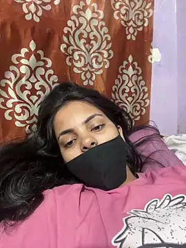 Snapshot of Sandhya_77 chatting on 03-08-26, 06:17 Sandhya 77 online show from 03-08-26, 06:17