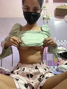 Snapshot of Sandhya_77 chatting on 03-11-26, 06:19 Sandhya 77 online show from 03-11-26, 06:19