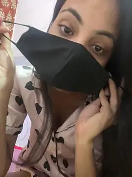 Snapshot of Sandhya_77 chatting on 03-19-26, 05:11 Sandhya 77 online show from 03-19-26, 05:11