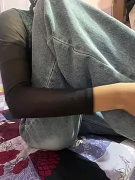 Snapshot of Sandhya_77 chatting on 03-29-26, 06:13 Sandhya 77 online show from 03-29-26, 06:13