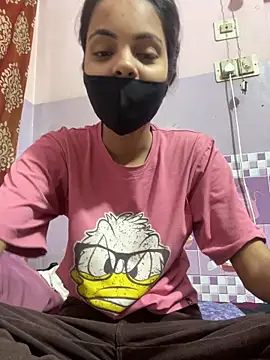 Snapshot of Sandhya_77 chatting on 04-06-26, 06:25 Sandhya 77 online show from 04-06-26, 06:25