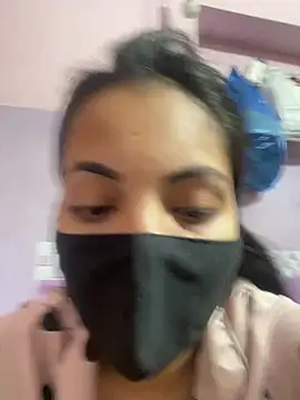 Snapshot of Sandhya_77 chatting on 04-11-26, 05:45 Sandhya 77 online show from 04-11-26, 05:45