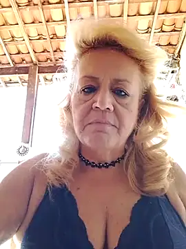 Snapshot of Belladama61 chatting on 09-30-25, 11:04 Belladama61 online show from 09-30-25, 11:04