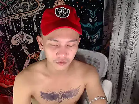 Snapshot of RalfAsian25 chatting on 05-07-26, 10:42 RalfAsian25 online show from 05-07-26, 10:42