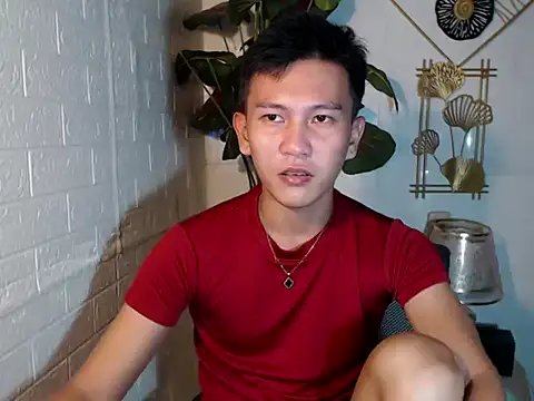Snapshot of RalfAsian25 chatting on 05-14-26, 03:41 RalfAsian25 online show from 05-14-26, 03:41