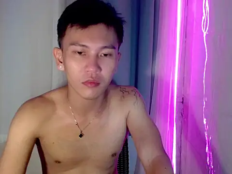 Snapshot of RalfAsian25 chatting on 05-15-26, 08:32 RalfAsian25 online show from 05-15-26, 08:32