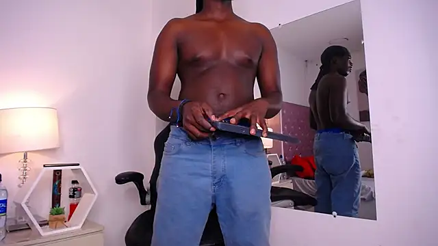 Snapshot of Hiper_Hard chatting on 09-25-25, 11:30 Hiper Hard online show from 09-25-25, 11:30