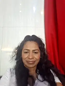 Snapshot of floresblancas chatting on 10-02-25, 12:23 floresblancas online show from 10-02-25, 12:23