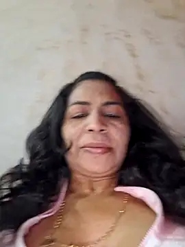 Snapshot of floresblancas chatting on 04-19-26, 01:54 floresblancas online show from 04-19-26, 01:54