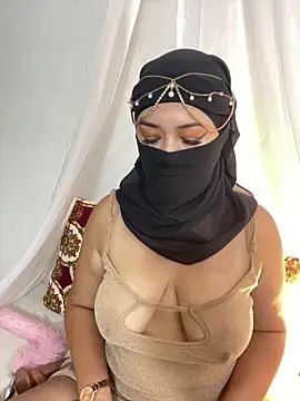 Amyraa  online show from 09-13-25, 03:45