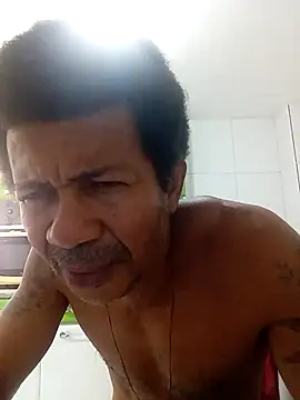 moreno25centimetro online show from 12-19-25, 02:35