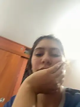 miss silvia online show from 09-18-25, 03:41