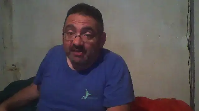 Snapshot of Jouons-ensembles2 chatting on 05-19-26, 02:07 Jouons-ensembles2 online show from 05-19-26, 02:07