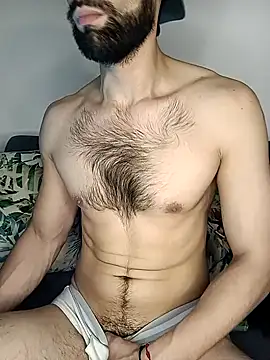 Enzo-wolf33 online show from 10-08-25, 02:20