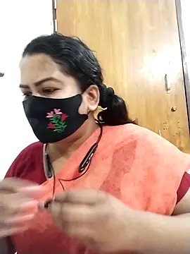 Snapshot of Anamika-38 chatting on 10-14-25, 04:52 Anamika-38 online show from 10-14-25, 04:52