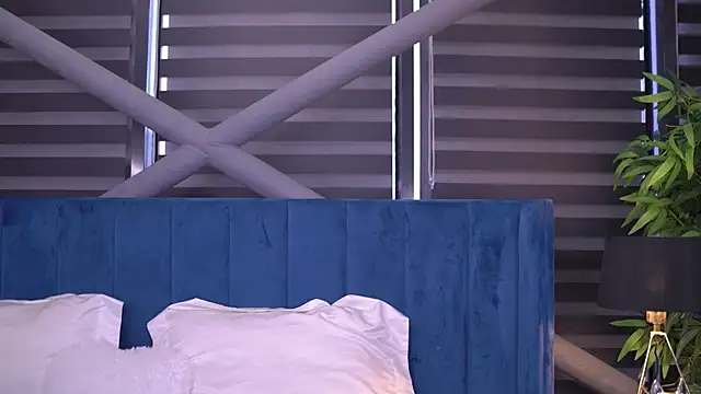 Snapshot of MillaSerene chatting on 10-02-25, 05:47 MillaSerene online show from 10-02-25, 05:47