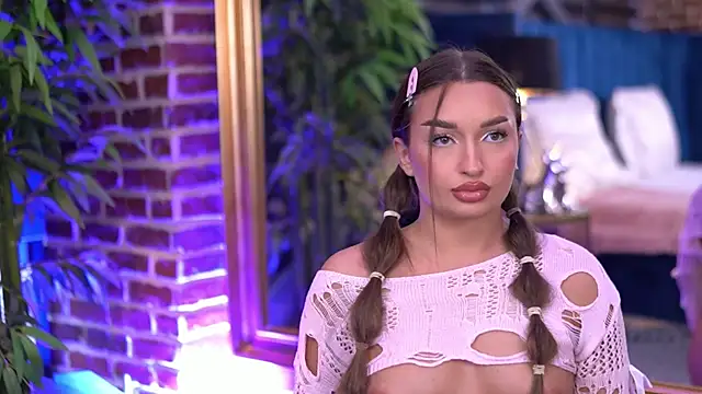 Snapshot of MillaSerene chatting on 11-07-25, 06:46 MillaSerene online show from 11-07-25, 06:46