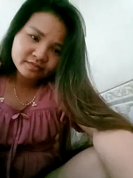 Snapshot of Heulwen-22 chatting on 09-22-25, 02:13 Heulwen-22 online show from 09-22-25, 02:13