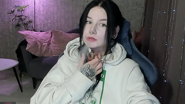 AlinaGreeeen online show from 09-13-25, 12:32