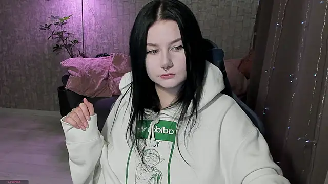 AlinaGreeeen online show from 09-14-25, 12:54
