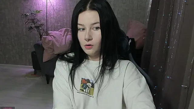 AlinaGreeeen online show from 09-18-25, 08:49