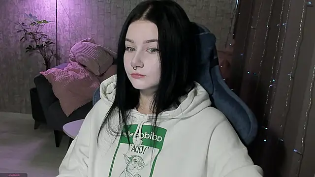AlinaGreeeen online show from 09-27-25, 04:39
