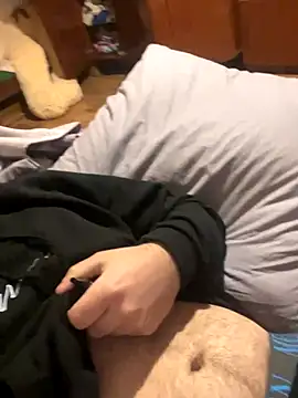 Snapshot of LuckyGirlfriends chatting on 10-19-25, 07:14 LuckyGirlfriends online show from 10-19-25, 07:14