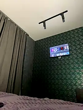 Snapshot of FavoriteKira chatting on 11-04-25, 08:19 FavoriteKira online show from 11-04-25, 08:19