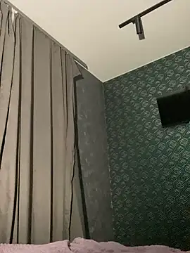 Snapshot of FavoriteKira chatting on 11-14-25, 07:01 FavoriteKira online show from 11-14-25, 07:01