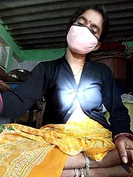 Snapshot of MISS_LOVE_001 chatting on 10-31-25, 08:48 MISS LOVE 001 online show from 10-31-25, 08:48