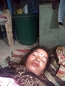 Snapshot of MISS_LOVE_001 chatting on 11-06-25, 06:31 MISS LOVE 001 online show from 11-06-25, 06:31