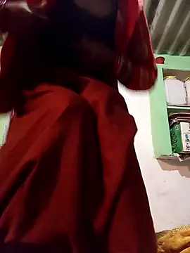 Snapshot of MISS_LOVE_001 chatting on 11-16-25, 03:39 MISS LOVE 001 online show from 11-16-25, 03:39