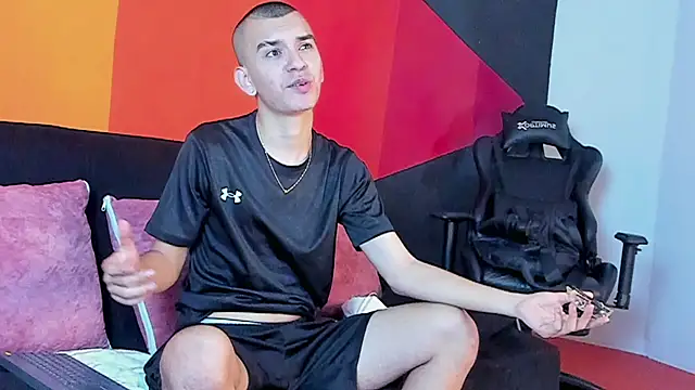 RowanCley online show from 09-26-25, 12:09