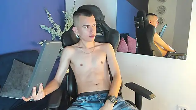 RowanCley online show from 11-10-25, 12:15