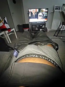 Snapshot of Syto772 chatting on 09-25-25, 11:58 Syto772 online show from 09-25-25, 11:58