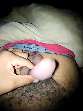 Snapshot of Syto772 chatting on 10-15-25, 02:50 Syto772 online show from 10-15-25, 02:50