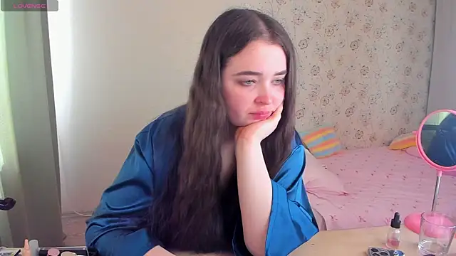 Alice next door online show from 04-16-26, 11:00