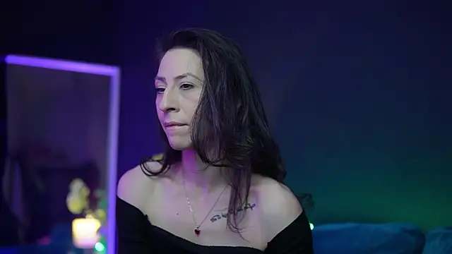 Snapshot of RubyRosa chatting on 01-07-26, 03:09 RubyRosa online show from 01-07-26, 03:09