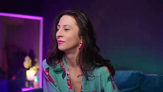 Snapshot of RubyRosa chatting on 01-16-26, 11:42 RubyRosa online show from 01-16-26, 11:42