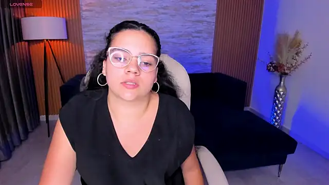 karlie small online show from 07-18-26, 03:22