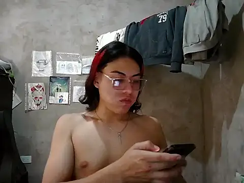 Snapshot of dirty_model chatting on 04-21-26, 06:01 dirty model online show from 04-21-26, 06:01