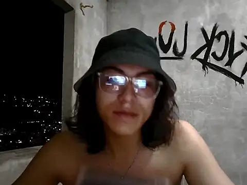 Snapshot of dirty_model chatting on 05-06-26, 03:02 dirty model online show from 05-06-26, 03:02