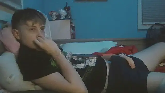 Liam axel35 online show from 11-17-25, 01:11